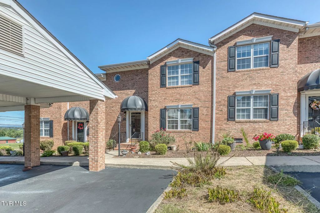 102 Car-mol Drive 15, Johnson City
