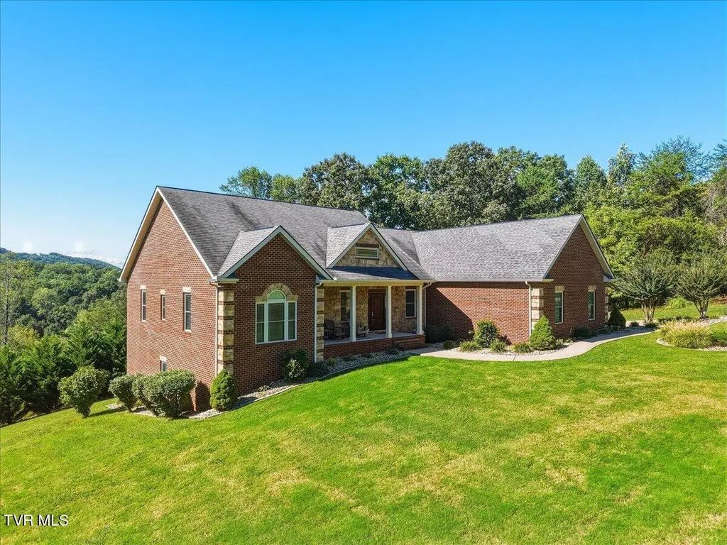 323 Independence Drive, Jefferson City