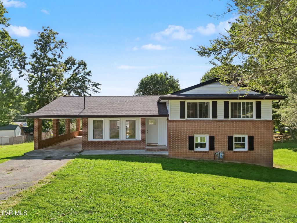 204 Dogwood Drive, Greeneville