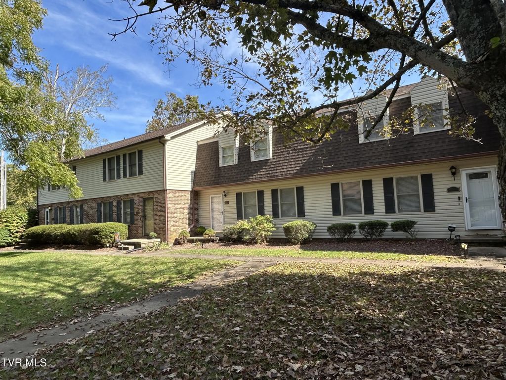 2123 Hickory Springs Road, Johnson City