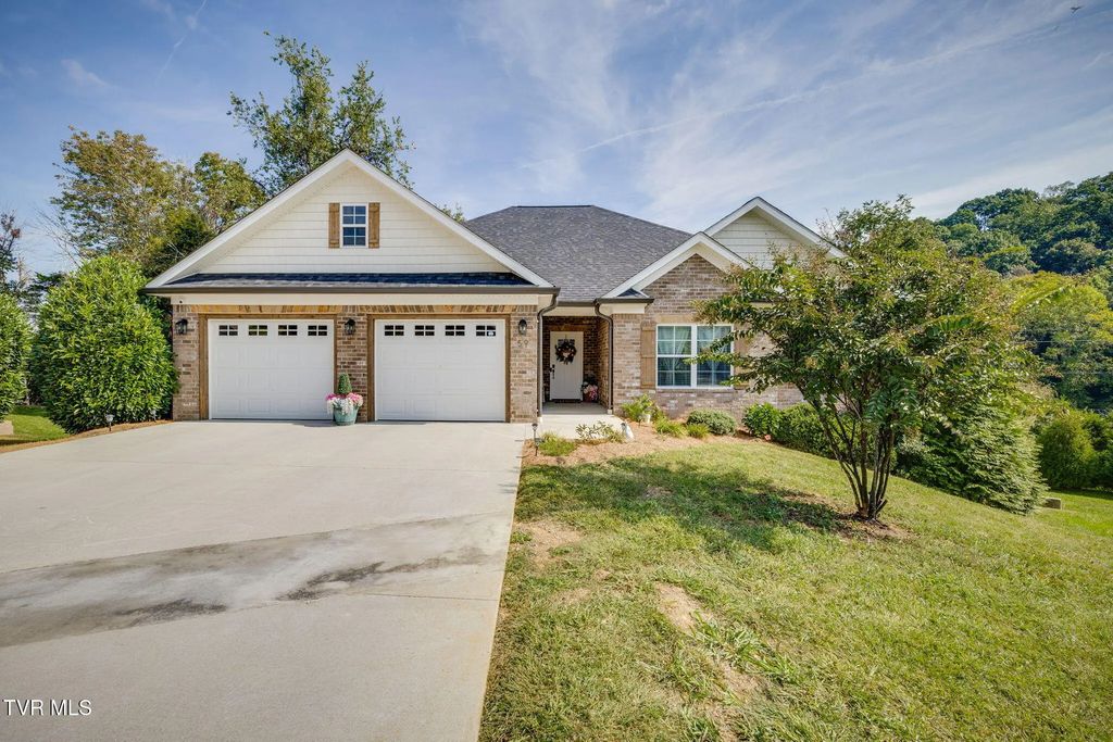 Save Icon Grey 59 Alden Lane, Gray Property Listing: MLS® #10001770