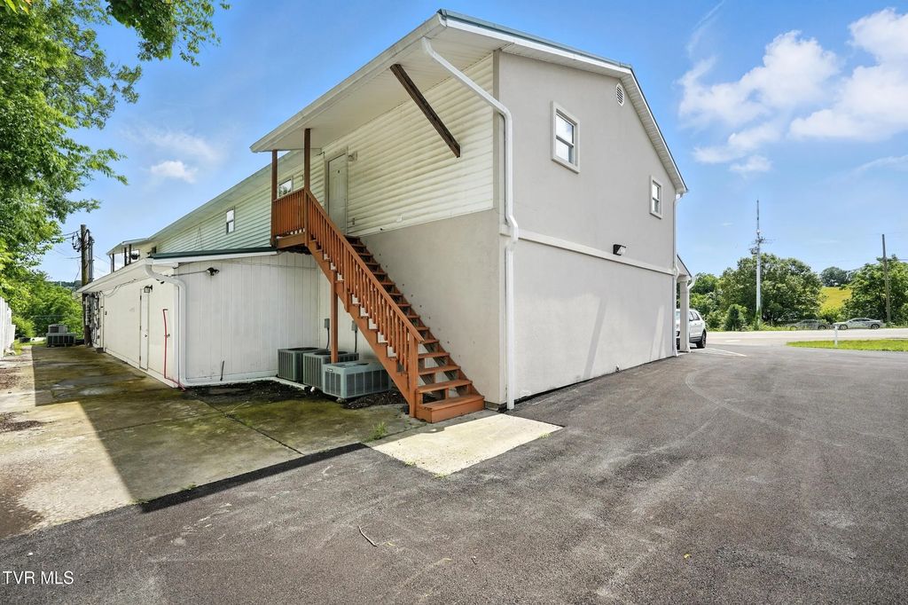 3847 Highway 394 4, Bluff City