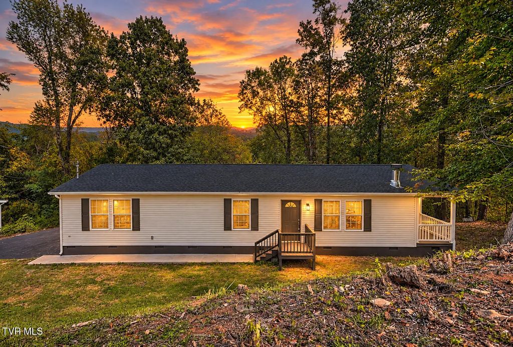 109 Daniel Lane, Elizabethton