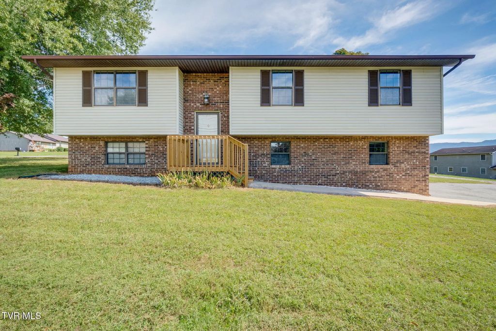 214 Englewood Avenue, Mount Carmel