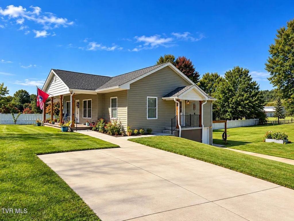 1223 Broad Street, Elizabethton
