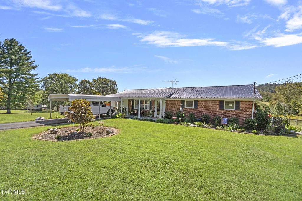 151 Stanley Valley Road, Rogersville