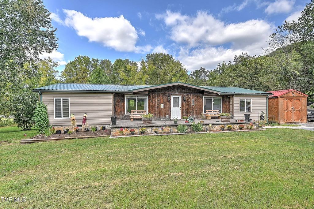 115 Allen Odom Lane, Elizabethton