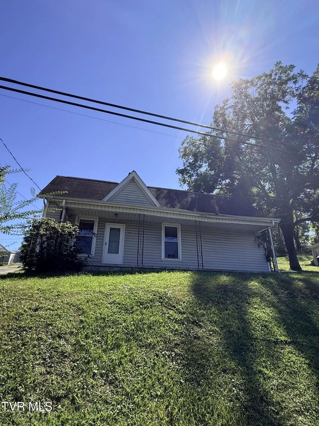 170 Main Street, Bluff City