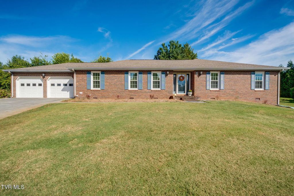 4 Royal Court, Johnson City