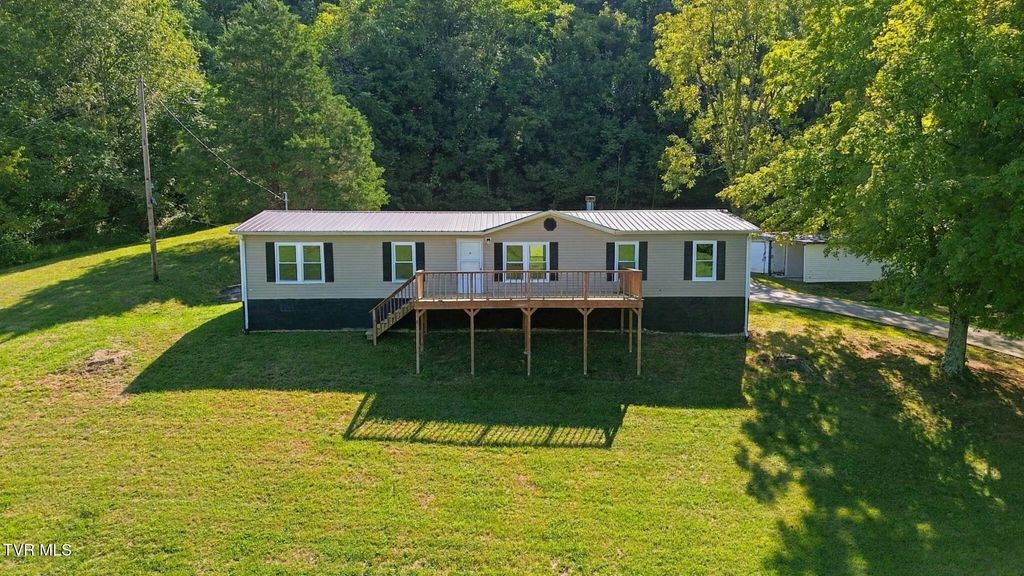 1000 North Heritage Road, Chuckey