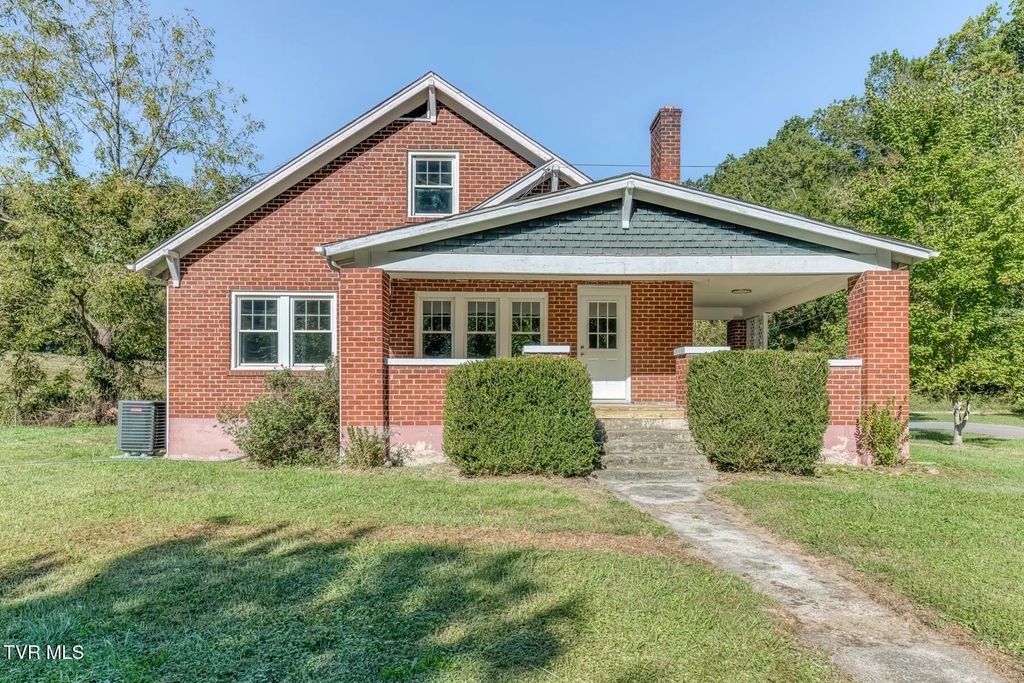 129 Dugger Hollow Road, Butler
