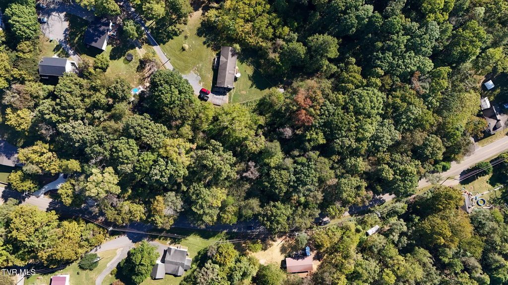 913 Gravely Road, Kingsport