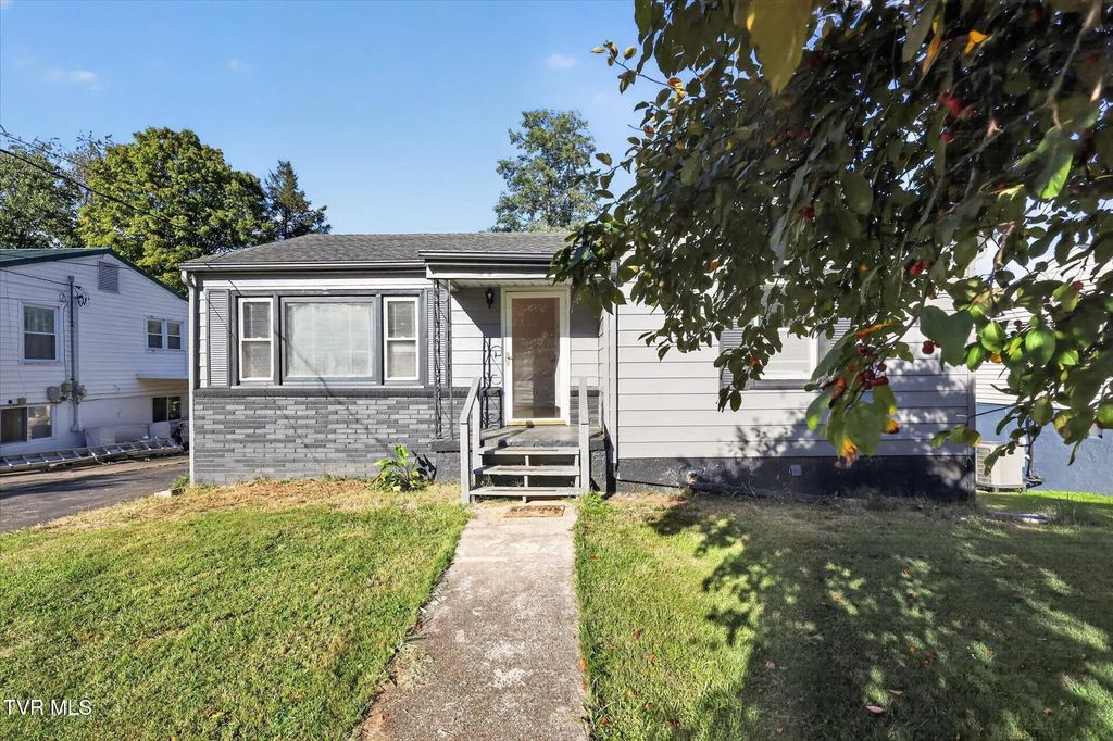 505 Terry Drive, Bristol