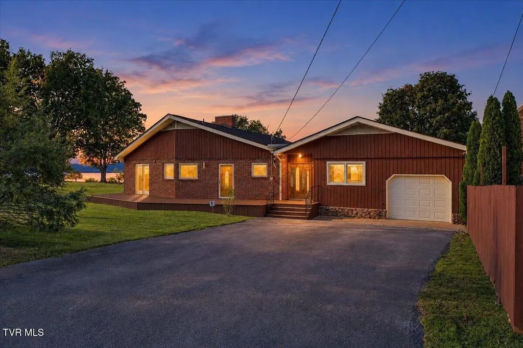 152 Kate Street, Johnson City