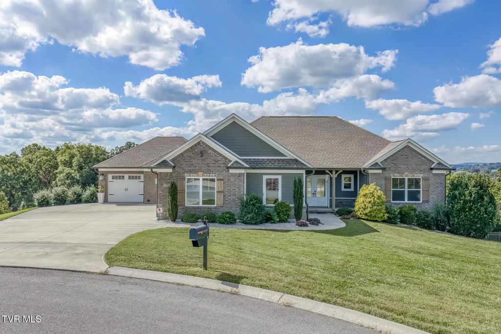 1332 Panoramic Vista, Gray