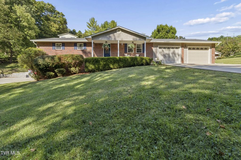 413 Greenbrook Circle, Unicoi