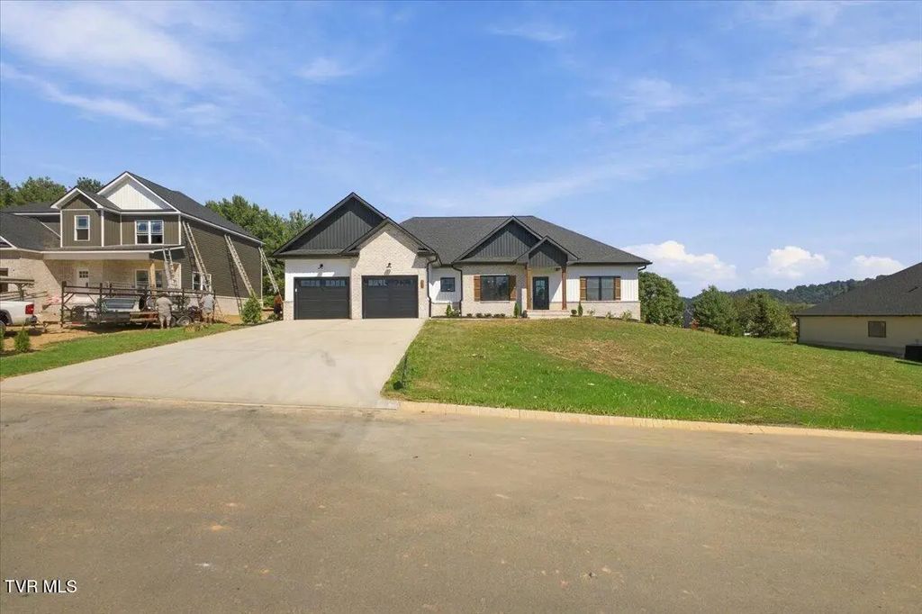 328 Parker Court, Jonesborough