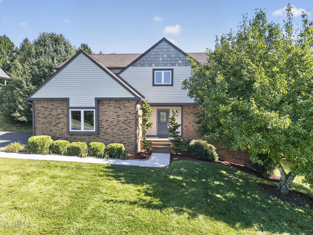 19365 Triple Crown Drive, Abingdon
