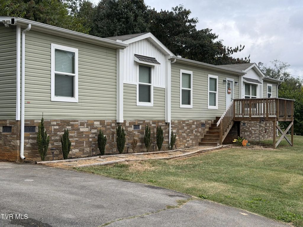 1777 Siam Road, Elizabethton
