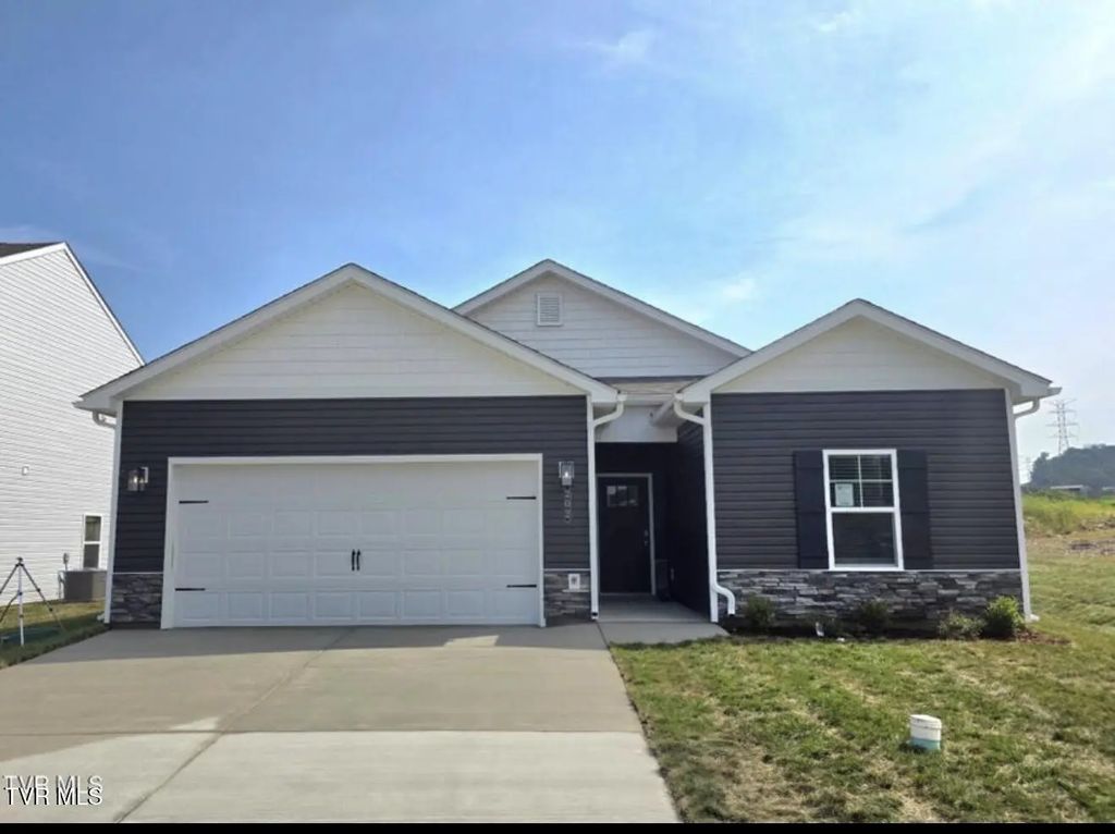 202 Wisteria Drive, Bluff City