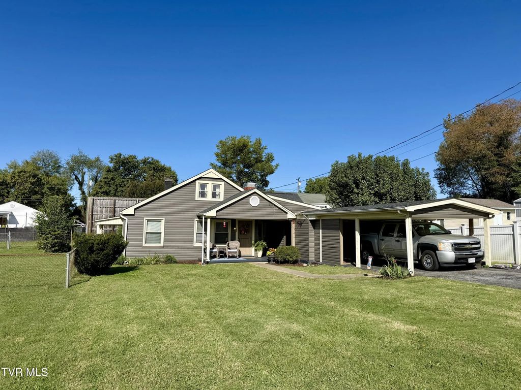 1616 Pershing Avenue, Bristol