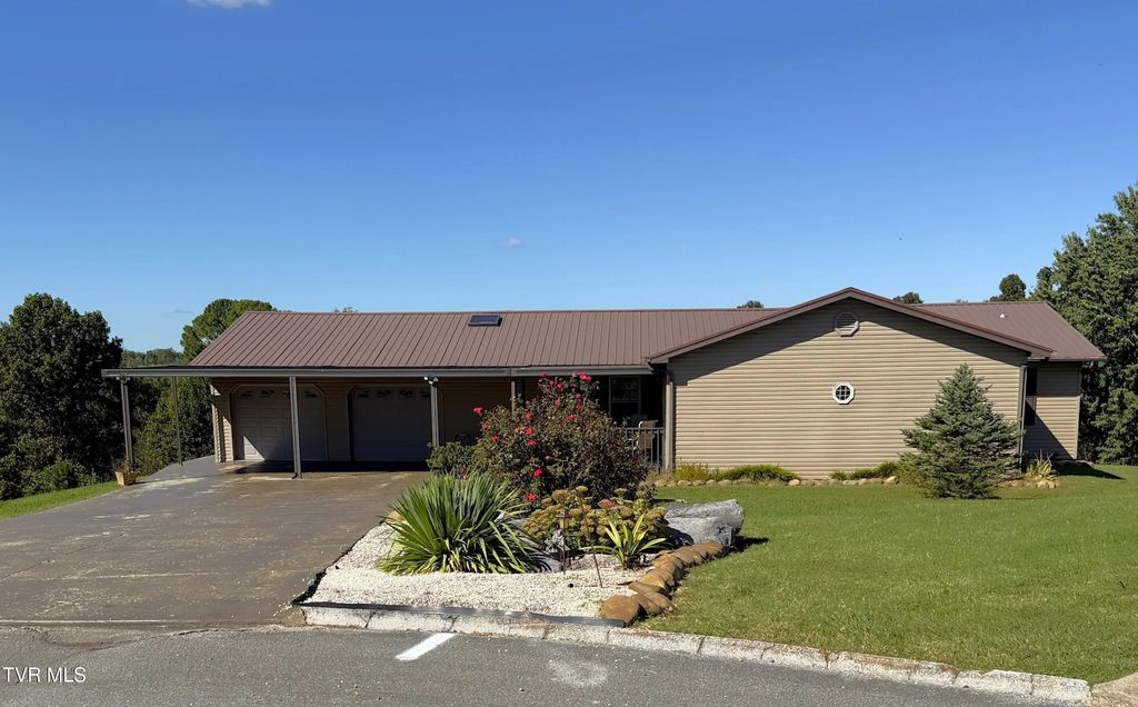 130 Earlington Drive, Greeneville