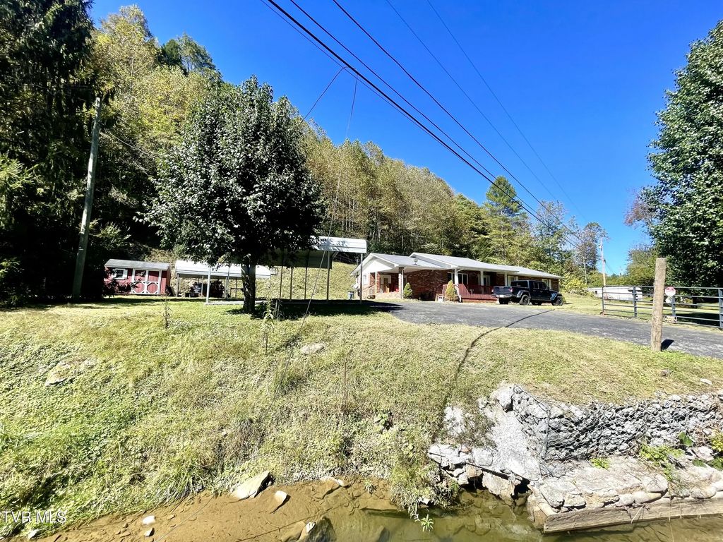 2989 Greenbrier Road, Haysi