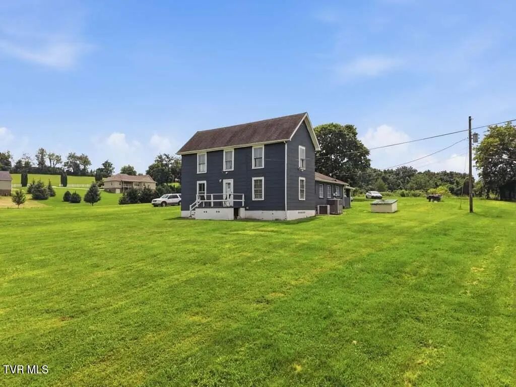 990 Dover Road, Morristown
