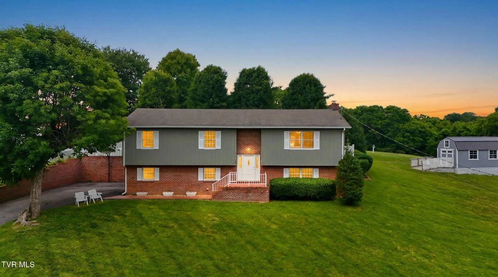 755 Mountain View Drive, Marion
