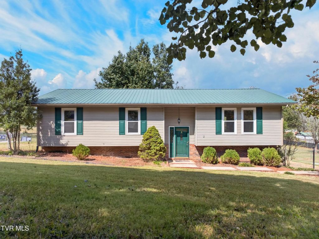 112 Heritage Drive, Rogersville