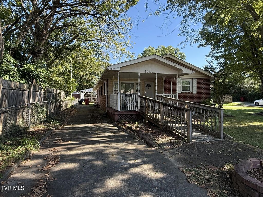 602 Montgomery Street, Johnson City