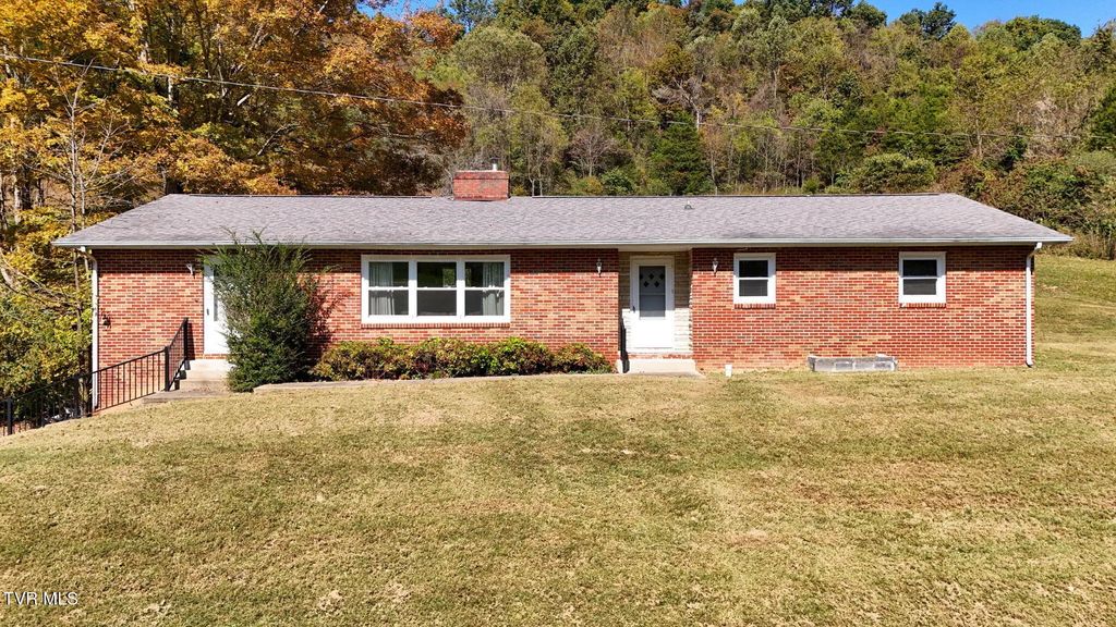 5027 Potter Road, Bristol