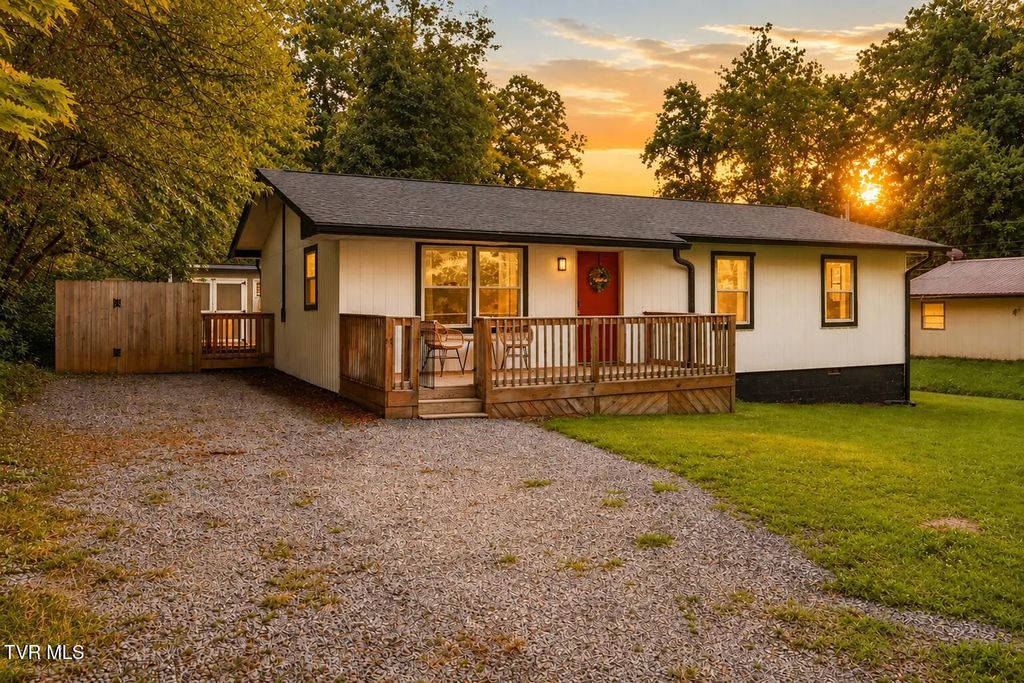 322 Conklin Road, Jonesborough