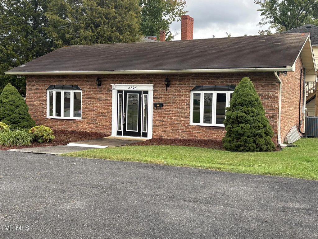 2805 East Center Street, Kingsport