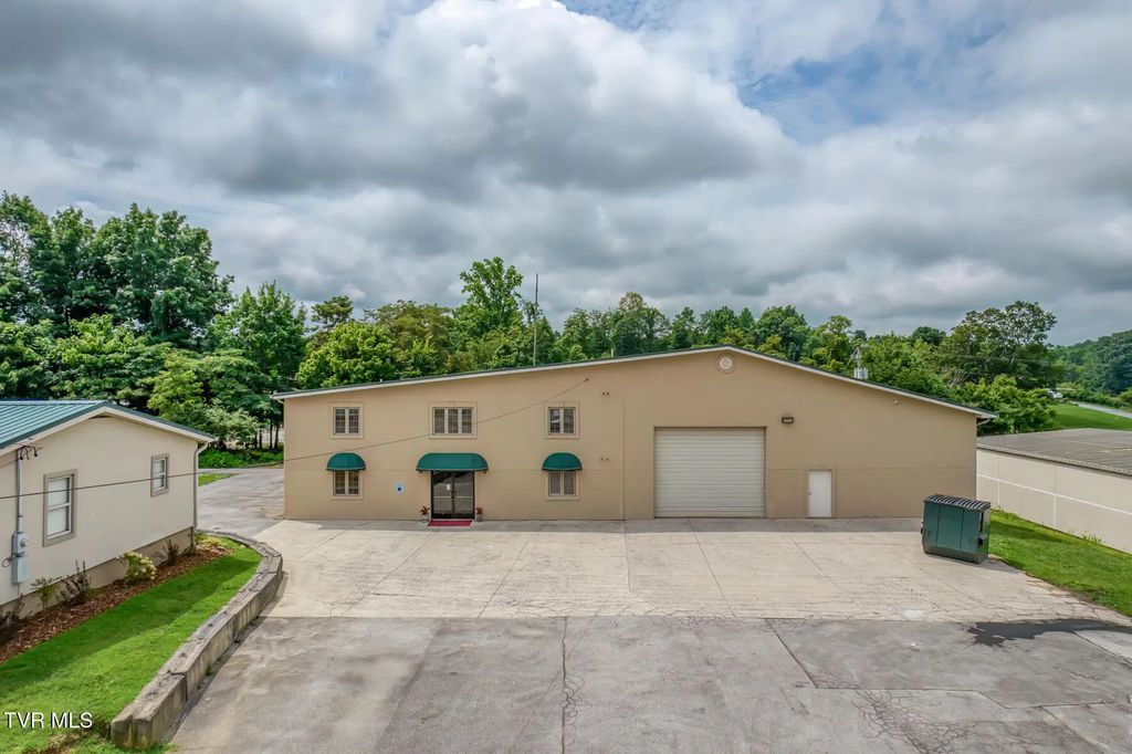 3545 West Market Street, Johnson City
