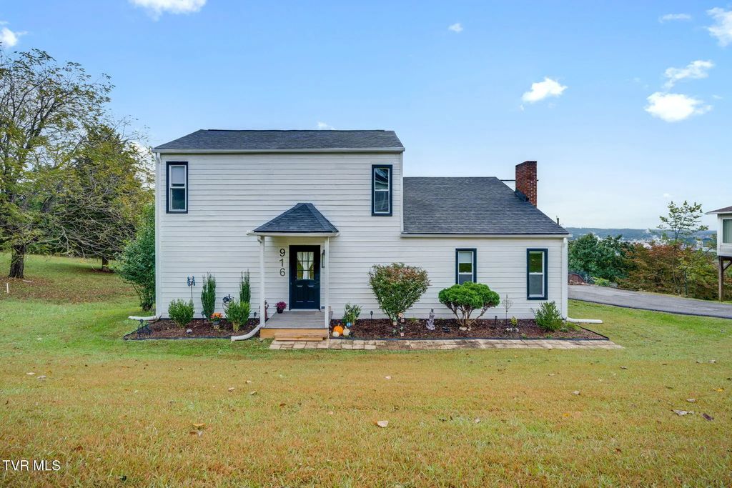 916 Starling Drive, Kingsport