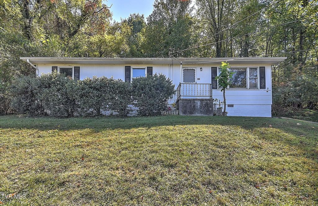 5907 Chestnut Ridge Road, Kingsport