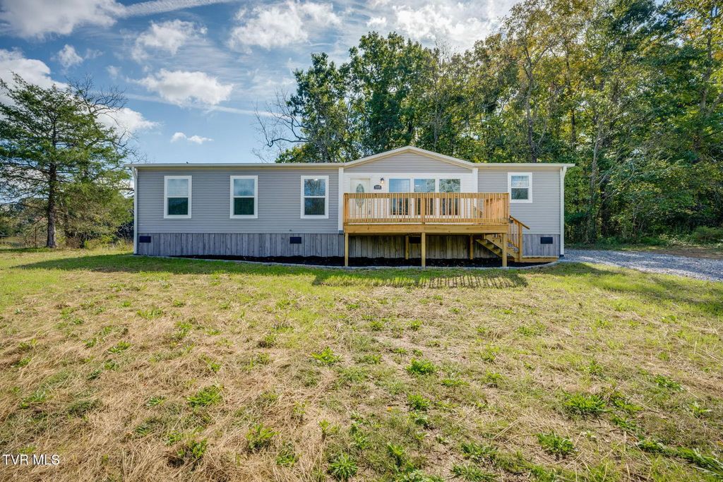 1225 East Stagecoach Road, Greeneville