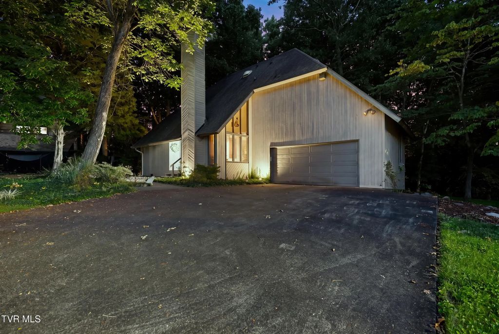705 Judith Drive, Johnson City