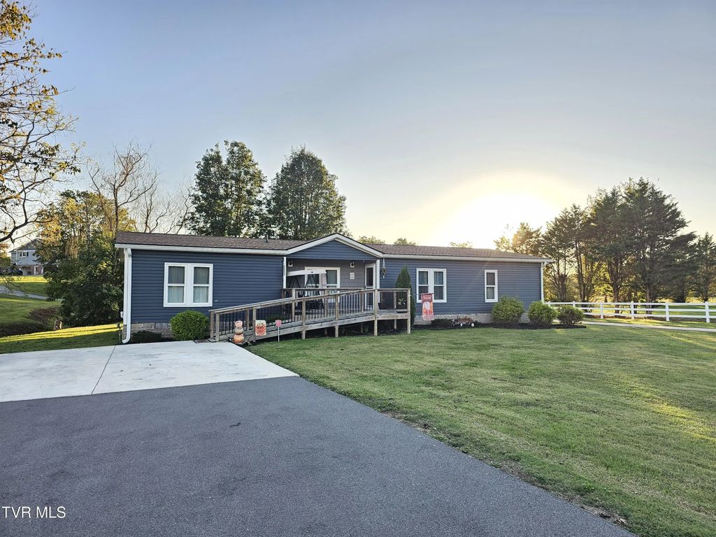 1063 Old State Route 34, Jonesborough