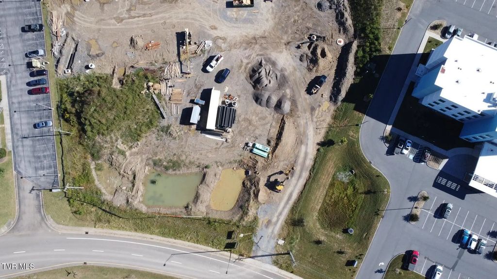 2455 South Wilcox Drive, Kingsport
