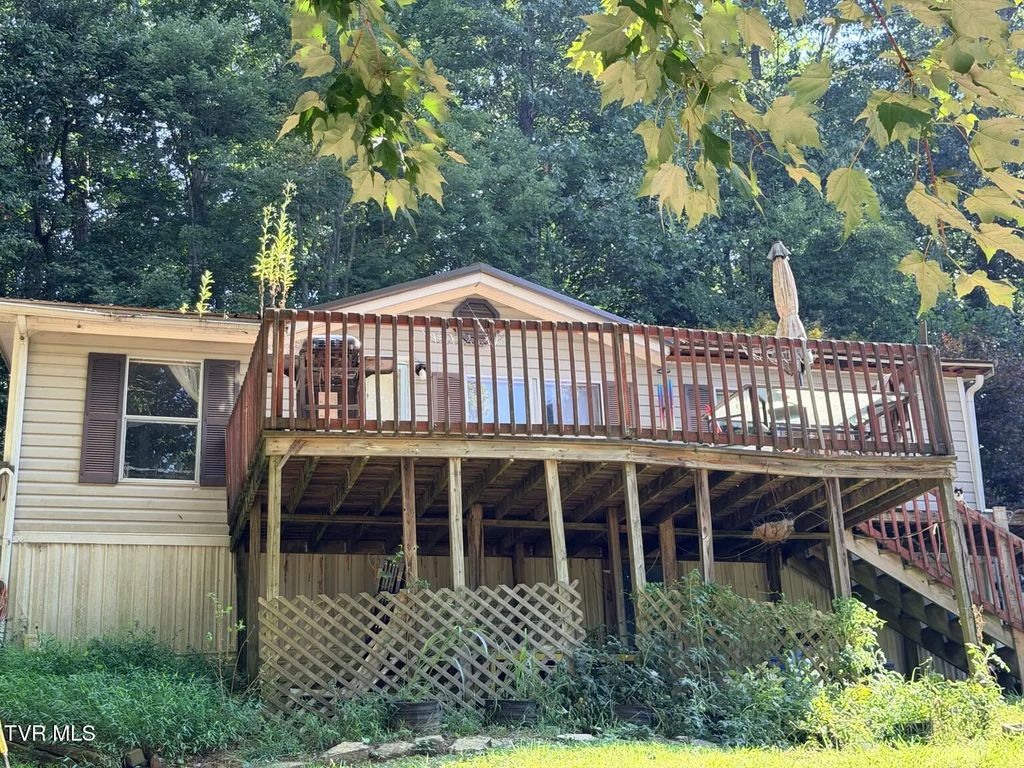 1145 Rollers Chapel Road, Jonesville