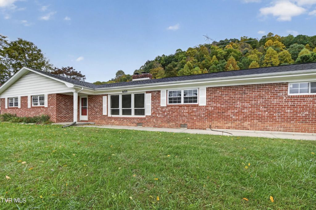 651 Mitchell Valley Drive, Marion