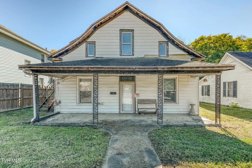 107 West Locust Street, Johnson City Property Listing: MLS® #10002676