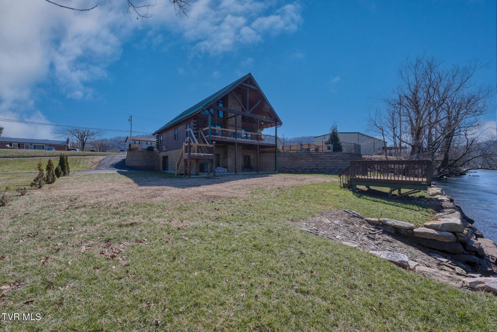 1 of 58 - 1565 Broad Street, Elizabethton, TENNESSEE