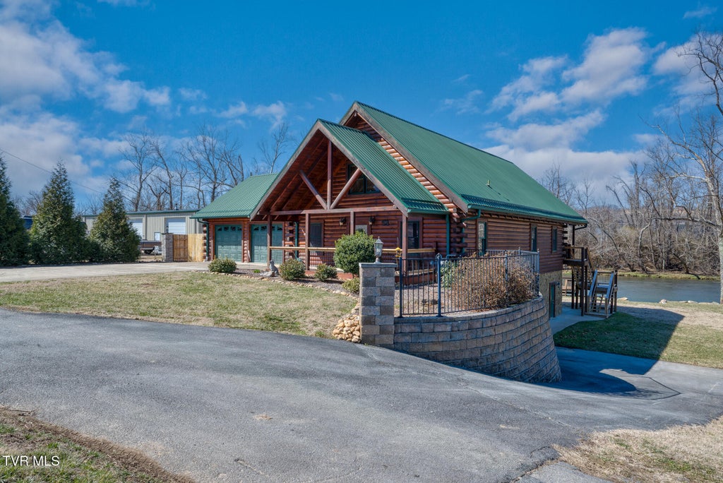 2 of 58 - 1565 Broad Street, Elizabethton, TENNESSEE