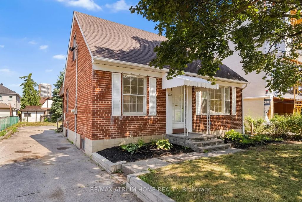 132 Homewood Avenue, Toronto C07