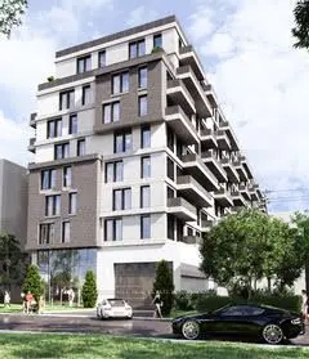 464-468 Winona Drive, Toronto C03