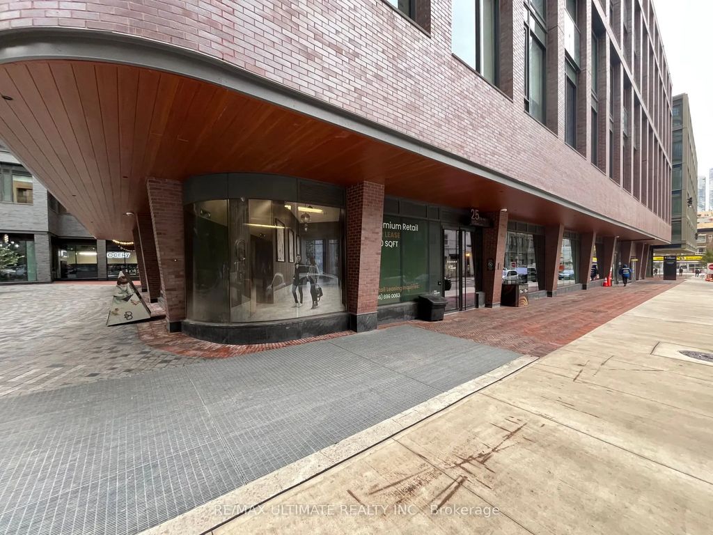 25 Dalhousie Street 3, Toronto C08