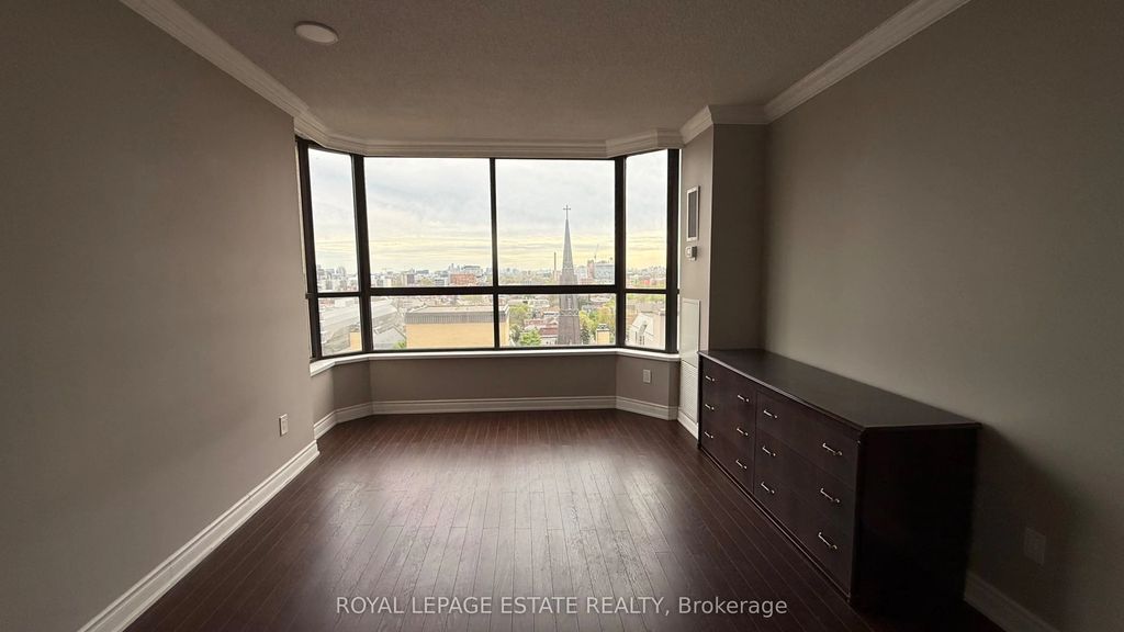 280 Simcoe Street Ph3, Toronto C01